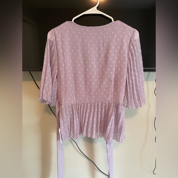 Textured wrap short sleeve blouse - Picture 4 of 9